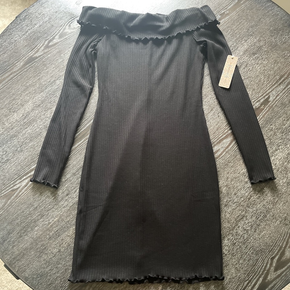 Iris Basic long sleeve tight fitting dress